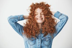 Leia mais sobre o artigo Evolução dos Cortes de Cabelo: Uma Viagem Pela História da Beleza